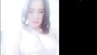 شرموطه مصرية سكرانه وبتقول كلام سكس لحبيبها