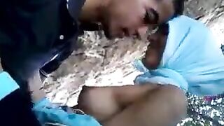 فيلم سكس لمحجبة عربية ممحونة جامد