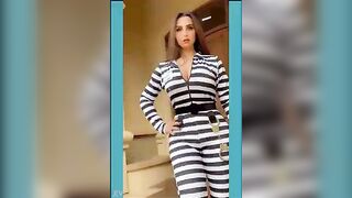 فيديو هند القحطاني مؤخرتها كبيرة وجسمها جميل بملابس الهالوين