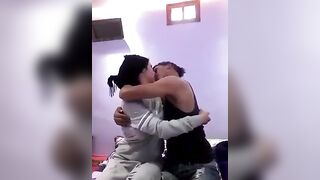 مراهق مغربى مع أخته والبيت فاضى - سكس مغربي