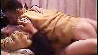 سكس منزلي نيك شرموطة في بيتها فيلم سكس ساخن جدا