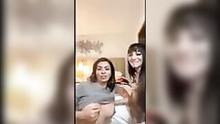 الينا انجل وساشا بيرل بيلعبوا في بعض - سكس سحاق عربي