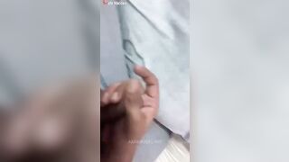 خليجي هايج يحشر زبره بين فخاد اخته سكس خليجي