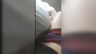 خليجي هايج يحشر زبره بين فخاد اخته سكس خليجي