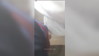 خليجي هايج يحشر زبره بين فخاد اخته سكس خليجي