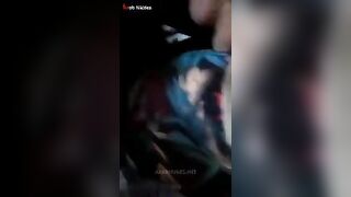 فيديو تحرش مطلع زبرة وزانقه في عبايا البت